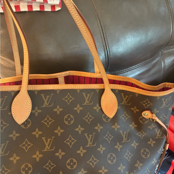 Authentic Louis Vuitton neverfull mm - Picture 8 of 13